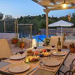 Constadina Large Private Pool Ac Wifi Villa *