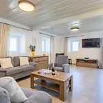 Constadina Large Private Pool Ac Wifi * Mastoratika
