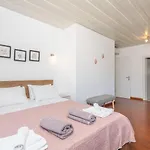 Constadina Large Private Pool Ac Wifi