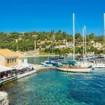 Constadina Large Private Pool Ac Wifi Villa