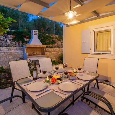 Constadina Large Private Pool Ac Wifi 别墅 *