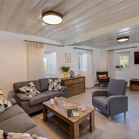 Villa Constadina Large Private Pool Ac Wifi *