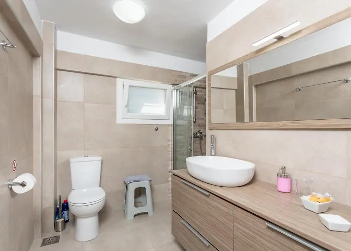 Constadina Large Private Pool Ac Wifi Villa *