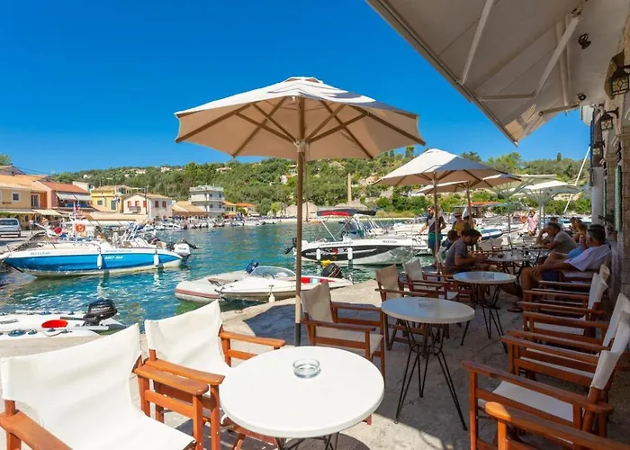 Constadina Large Private Pool Ac Wifi Villa